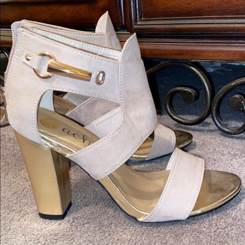 Machi gold heels